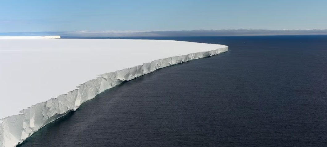 남극 빙붕 밑 누비는